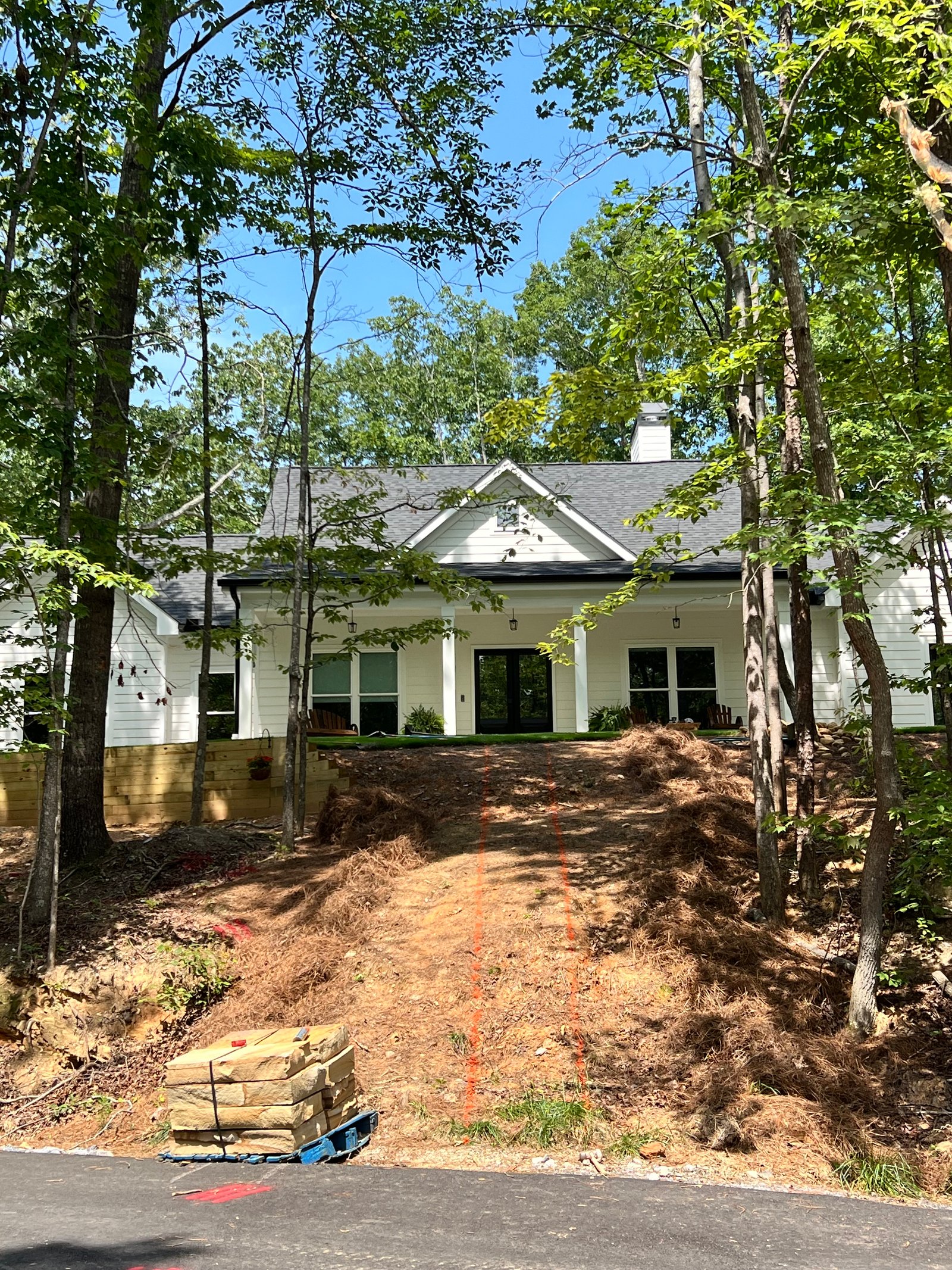 Natural stone block alignment